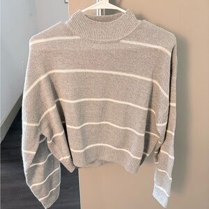 H&M Light Gray Striped Turtleneck Sweater